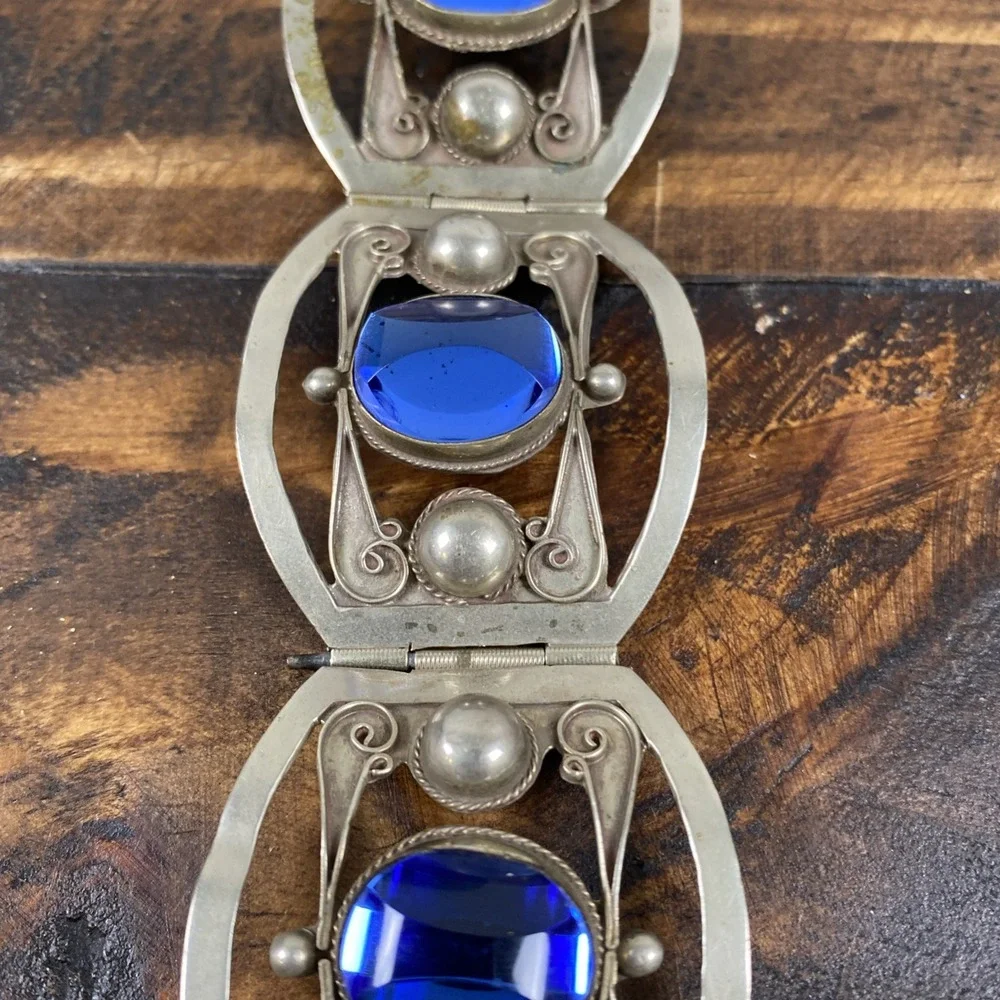 Vintage MEXICO WIDE Silver Sterling  Bracelet‎ Blue ENGRAVED Stones .925